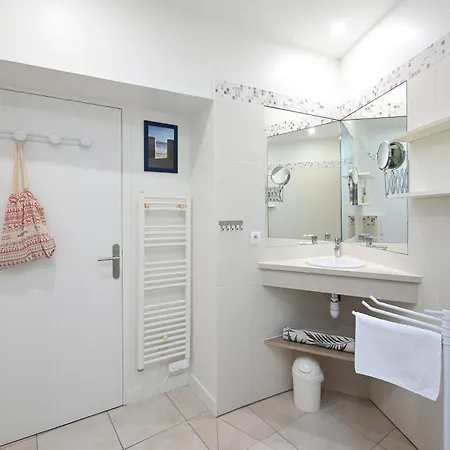 Cocon Douillet, Plages A 2 Pas 別荘 *